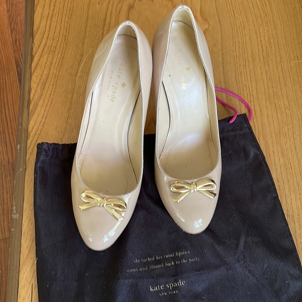 Kate Spade Nude Patent Leather Gold Bow Heel